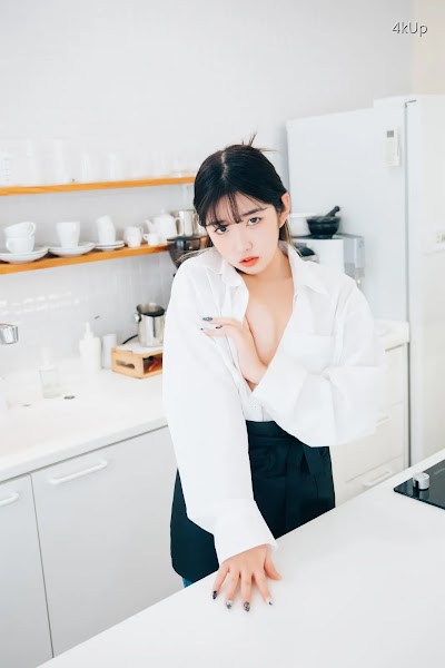 [Loozy] Sonson (손손) Nude Apron