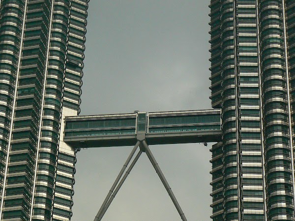 16. podul de legatura.JPG