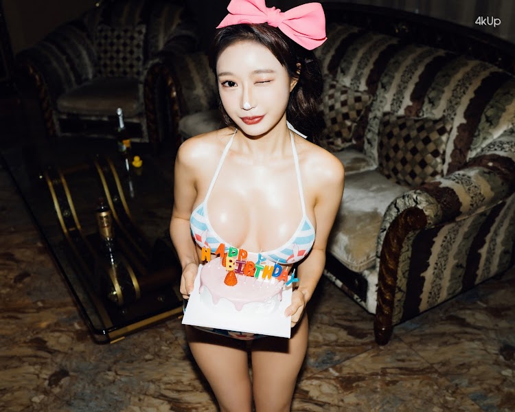 Jucy (쥬시) – Happy Birthday – Moon Night Snap