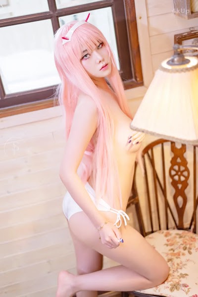 SAINT Photolife – Yuna (유나) No.10 Zero Two