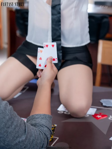 [Fantasy Story] Cha Yuri Strip Poker