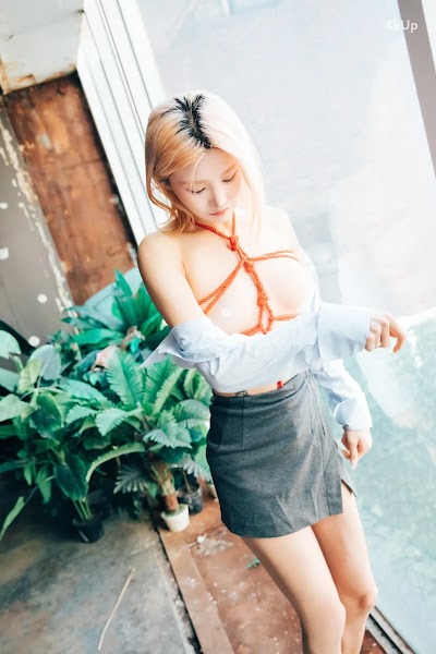 [Loozy] Taeri Enslave (+S.Ver)