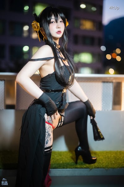 [BLUECAKE] Son Ye-Eun (손예은) Black Rose RED+