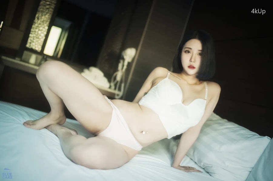 [BLUECAKE] Bomi (보미) SECRET