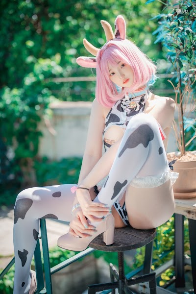 DJAWA Photo – Bambi (밤비) – Riamu’s Celebrating the Year of the Cow #1