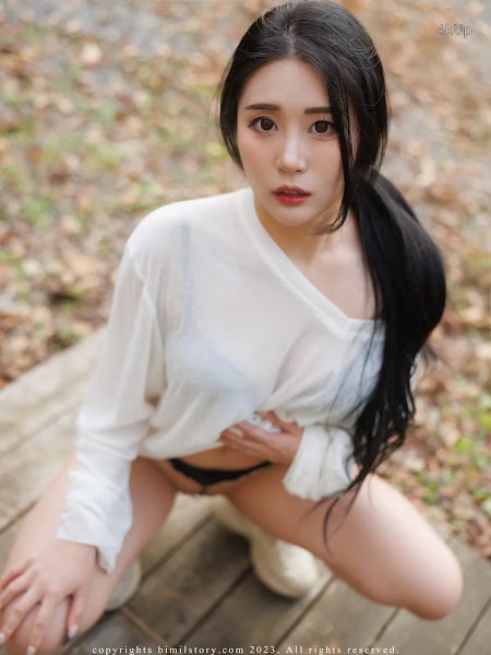 [Bimilstory] Bomi (보미) Vol.36 Outdoor Exposure – Purpose of Hiking
