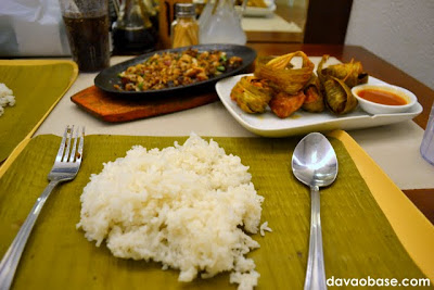 Eat on a banana leaf at Hukad sa Golden Cowrie in Abreeza Mall
