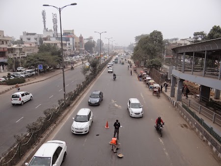 18. Bulevard din Delhi.JPG