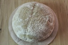 sourdough-asiago-rosemary-pepper-bread_109