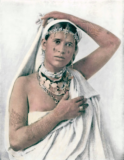 tattoo auf hand