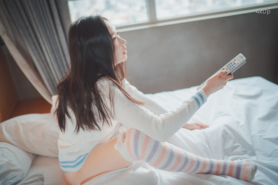 DJAWA Photo – Bambi (밤비) Homebody Girl