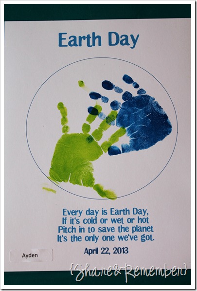 Happy Earth Day! handprint printable