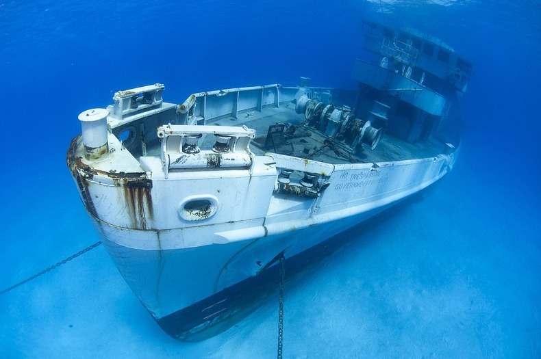 cayman-island-shipwreck-8