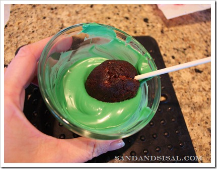 Dip pops in candy melts