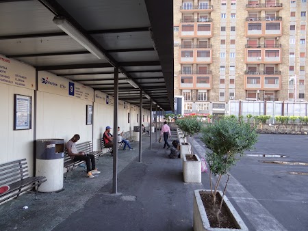 05. Statia autobuz interurban Catania.JPG