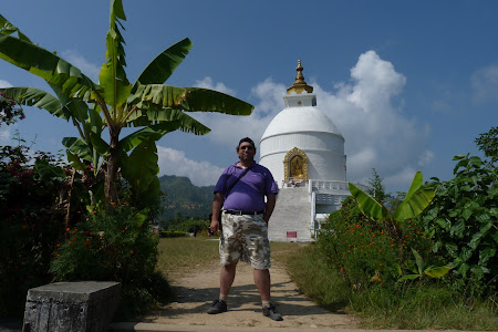 Obiective turistice Pokhara: stupa budista