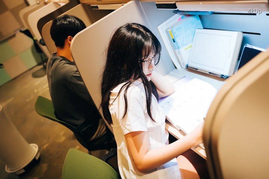 [Loozy] Sonson (손손) Reading Room + S.ver