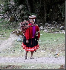 Peru - Lares traditional lady