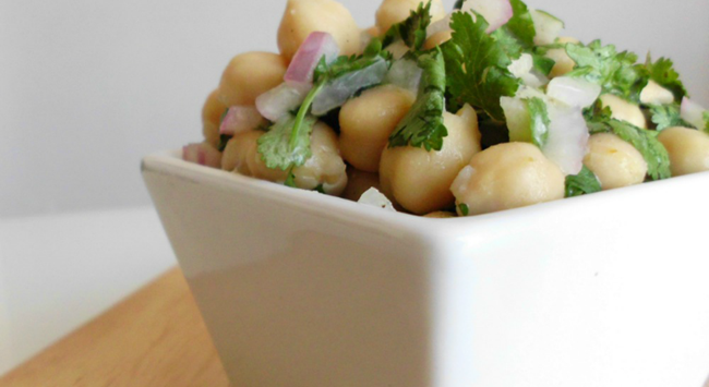 fragrant-chickpea-salad2-750x410