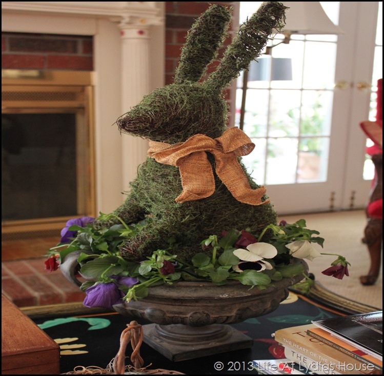 rabbit topiary