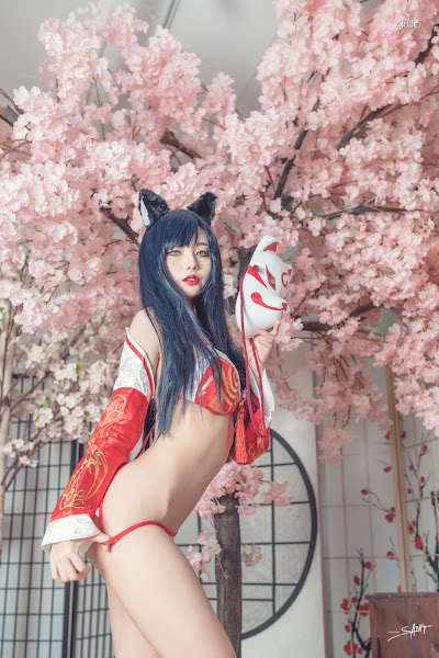 SAINT Photolife – Yuna & Ahri