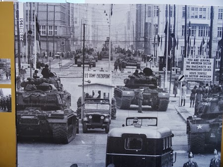  Sovietici contra americani la Berlin