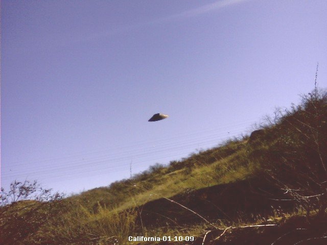[ovni-ufo-objet-volant-non-identifie-418%255B6%255D.jpg]