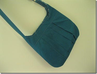 turquoise retro bag