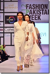 Fashion Pakistan Week (2012) Pictures19