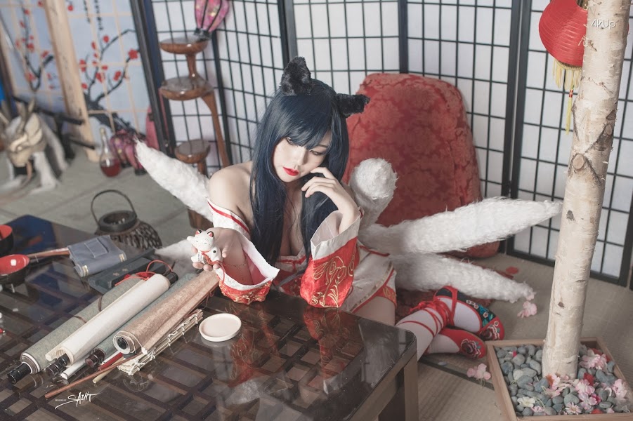 SAINT Photolife – Yuna & Ahri