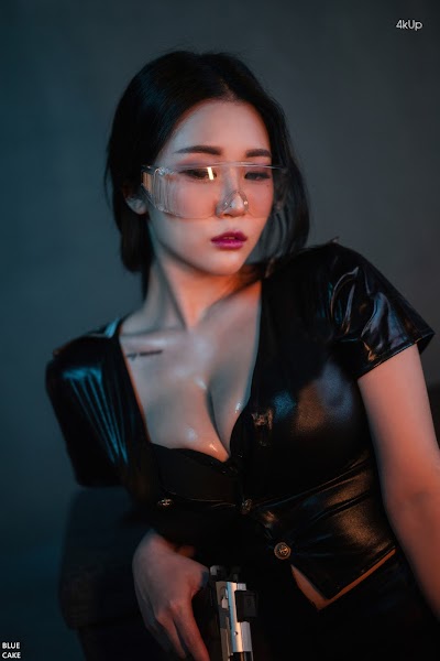 [BLUECAKE] Bomi (보미) – Siren