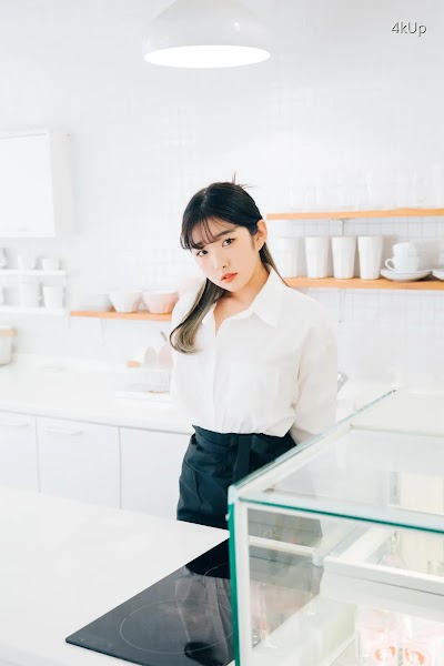 [Loozy] Sonson (손손) Nude Apron