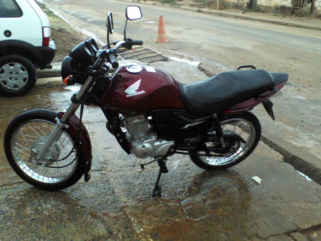 [P04-11-11_10.17moto%2520sao%2520pedro%255B5%255D.jpg]