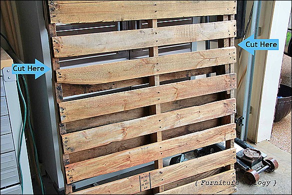Pallet with cut arrows