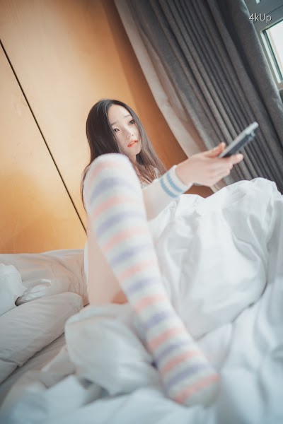 DJAWA Photo – Bambi (밤비) Homebody Girl