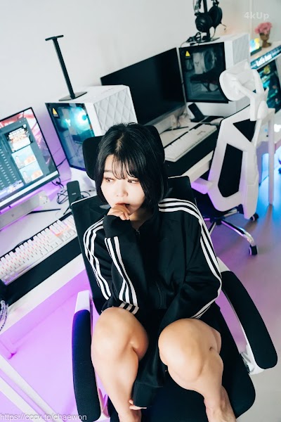 [Loozy] Zia (지아) PC Room With SP (Part A)