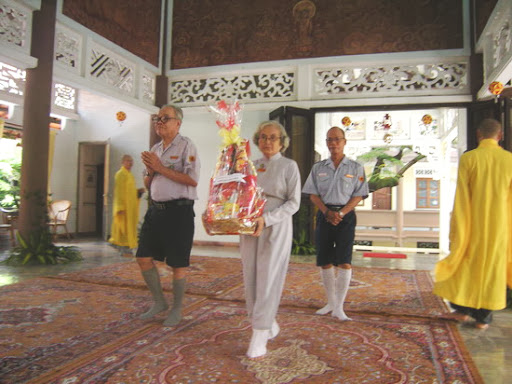 TieuTuongHTMinhChau_08.jpg