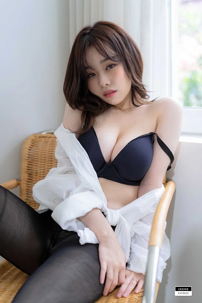 LEEHEE EXPRESS – LEDG-122 Merry