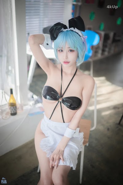 [BLUECAKE] YeonYu (연유) Vol.02 MY MASTER Maid (RED.Ver)