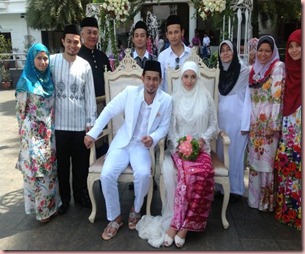 Bersama Keluarga Farid Kamil