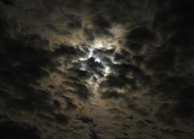 [Cloudy%2520Moon%25202%255B4%255D.jpg]