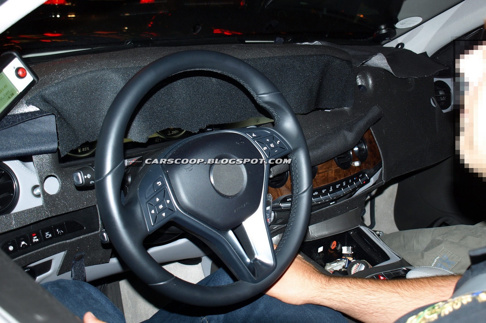 [2014-Mercedes-Benz-S-Class-008%255B3%255D%255B2%255D.jpg]