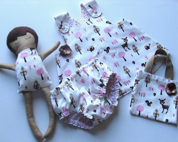 [doll%2520reversable%2520pinafore%2520nappy%2520cover%2520hand%2520bag%255B4%255D.jpg]