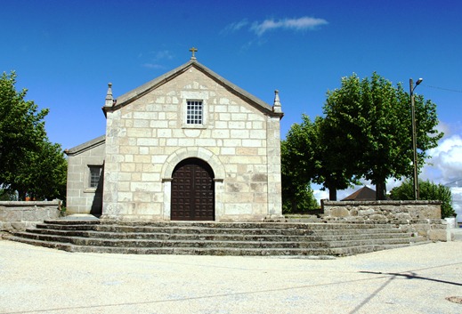 Glória Ishizaka - Vila do Touro - igreja matriz