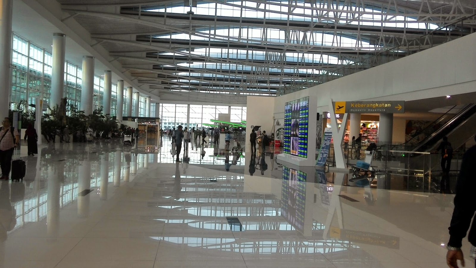 Mario G Hendra: Bandara Sepinggan - Balikpapan