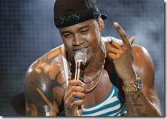 leo-santana-parangole-em-show2