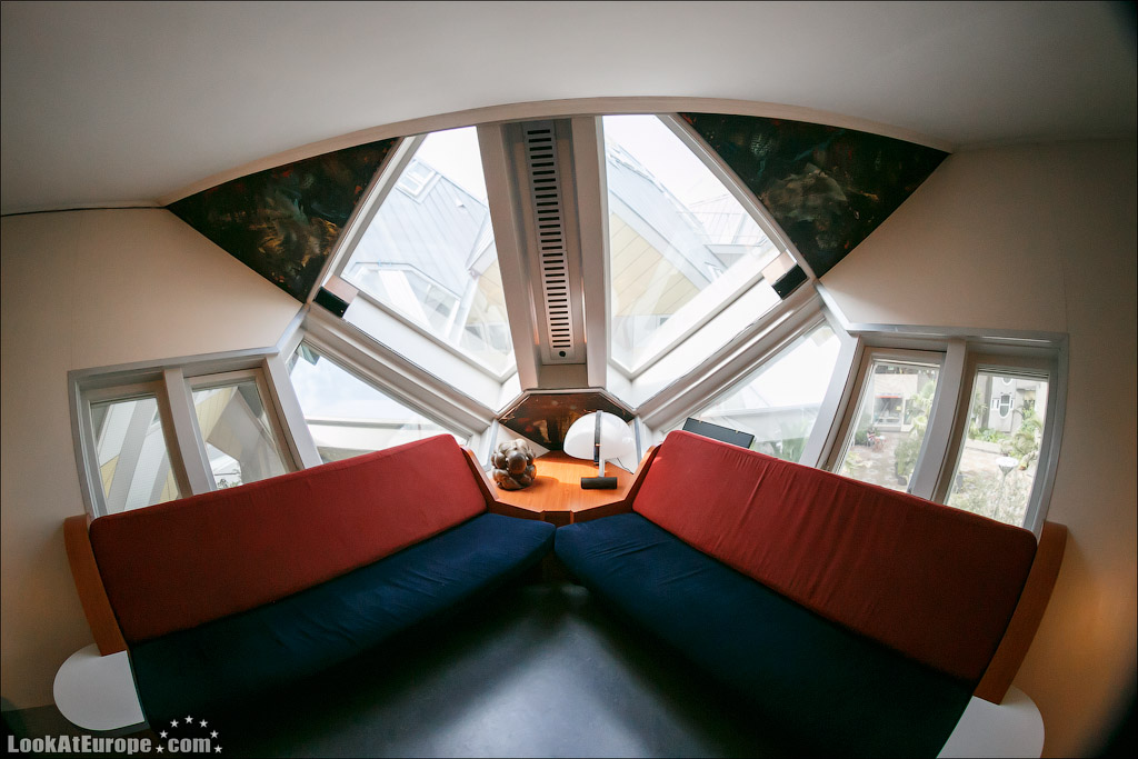 LookAtEurope.com - Кубические дома в Роттердаме | Holland, Kubuswoningen in Rotterdam