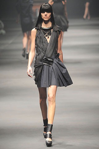 [lanvin-fall2010-3%255B3%255D.jpg]
