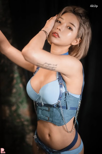 [PINK] U.Hwa (은유화) Secret Present No.02