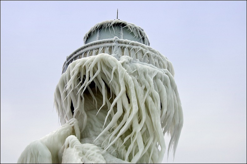 frozen-lighthouses-7